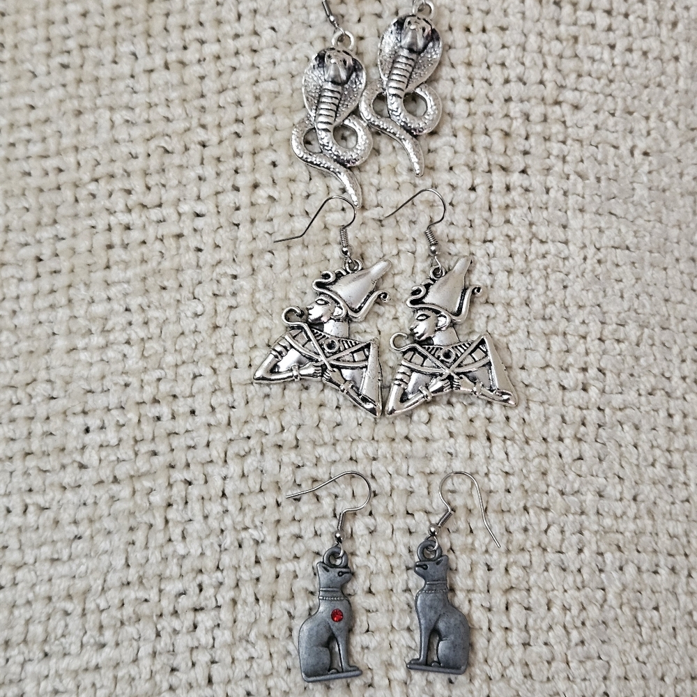 Silver Tone Egyptian Themed Earrings Set